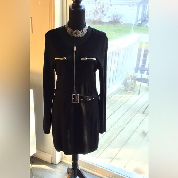 Black Dress Long Sleeve, Zippered In Front by Designer INC - Picture 3 of 9